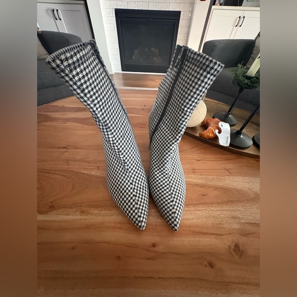 SOLD OUT | Jeffrey Campbell Siren Houndstooth Booties Pointed Toe Block Heel 7.5 - Picture 5 of 10